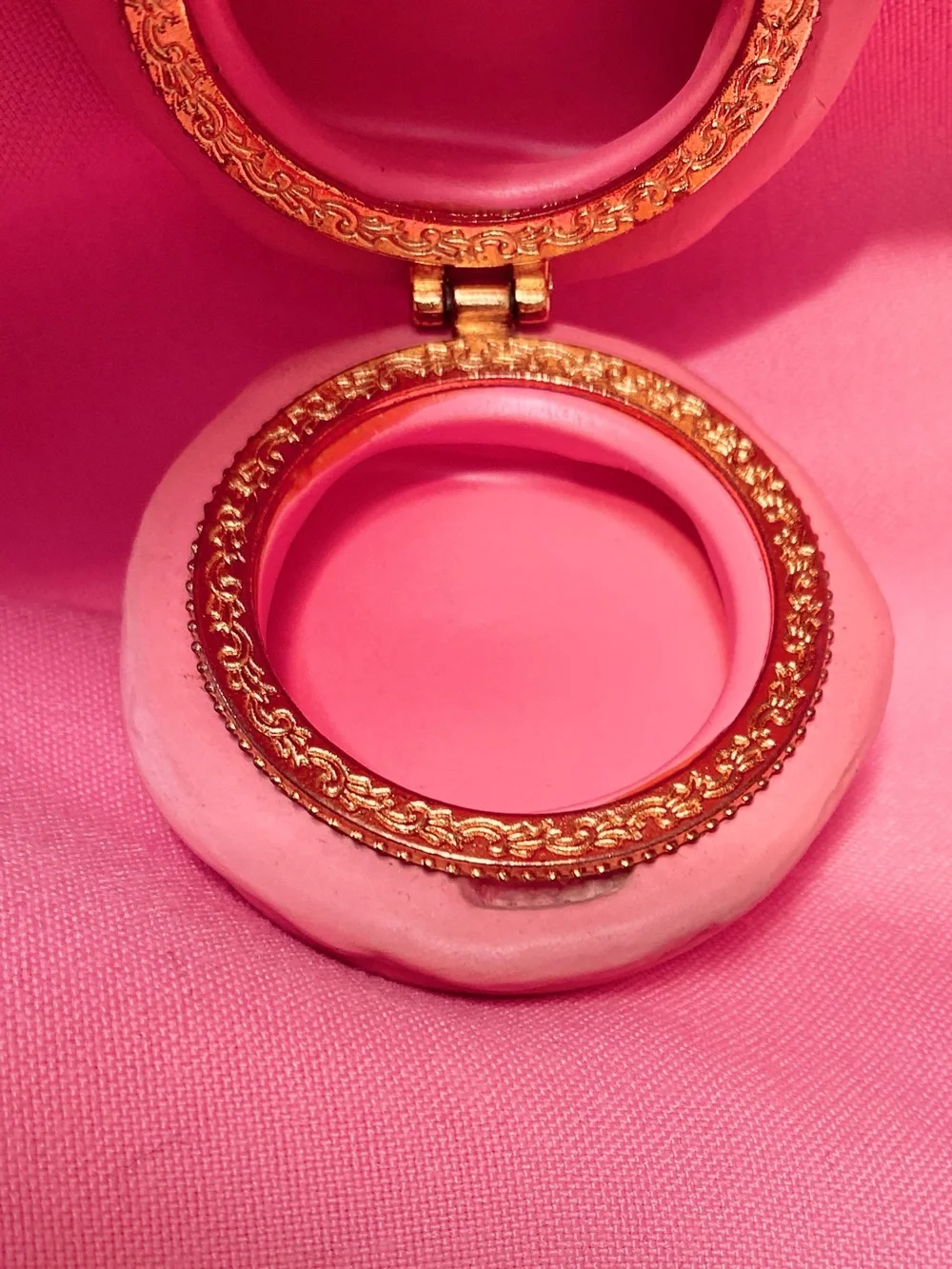 Pink Macaron Box Trinket Gold Bow Decor Trinket Gift French Cookie Paris Dessert - Picture 5 of 6